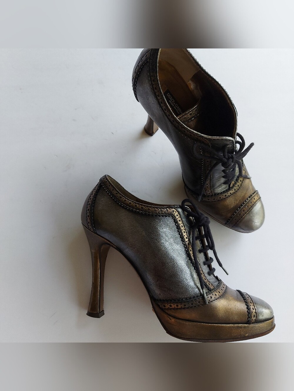 Dolce & Gabbana  size 5.5 Metallic Bronze women's  Oxfords